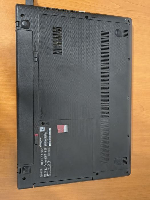 laptop Lenovo 8gb ram/A8 7100/video dedicat