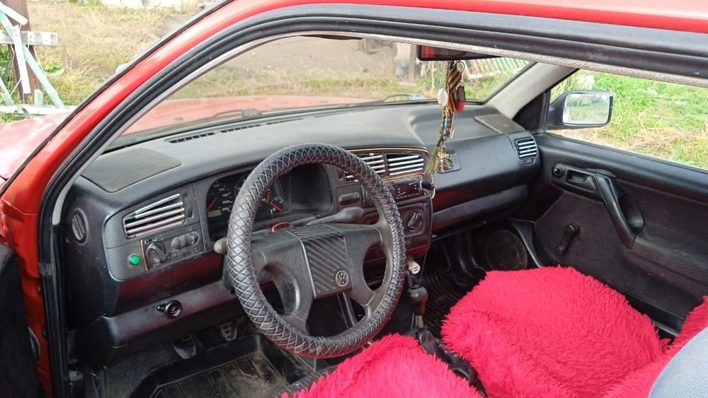 Гольф 3.1992 г нормальное состояние