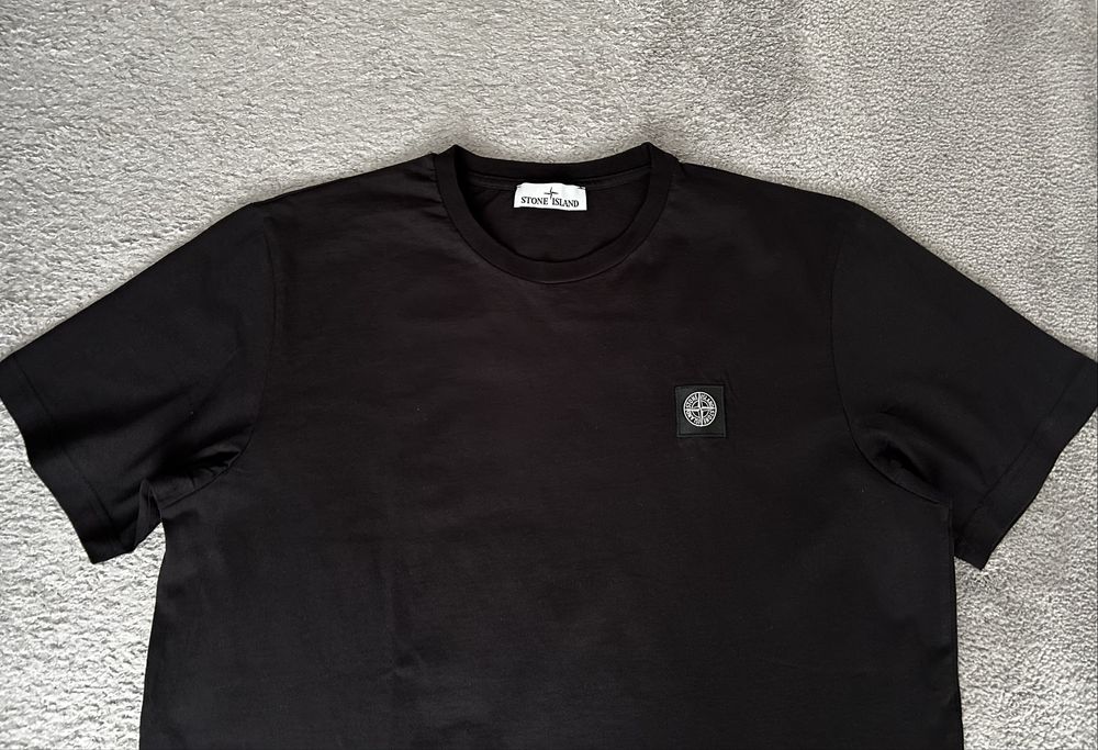 Stone Island Men's Patch T-Shirt in Black XXL