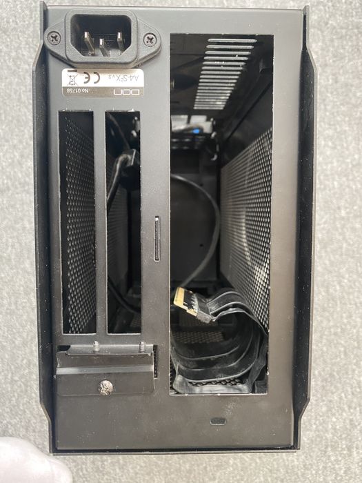 Carcasa pc mitx sfx Dan Case A4 v3