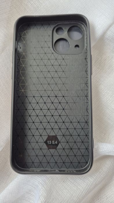 Продам чехол на айфон 13 мини