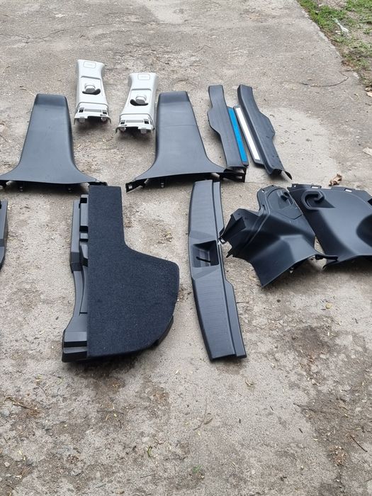 Подлокотник тонэль на Subaru Outback BS