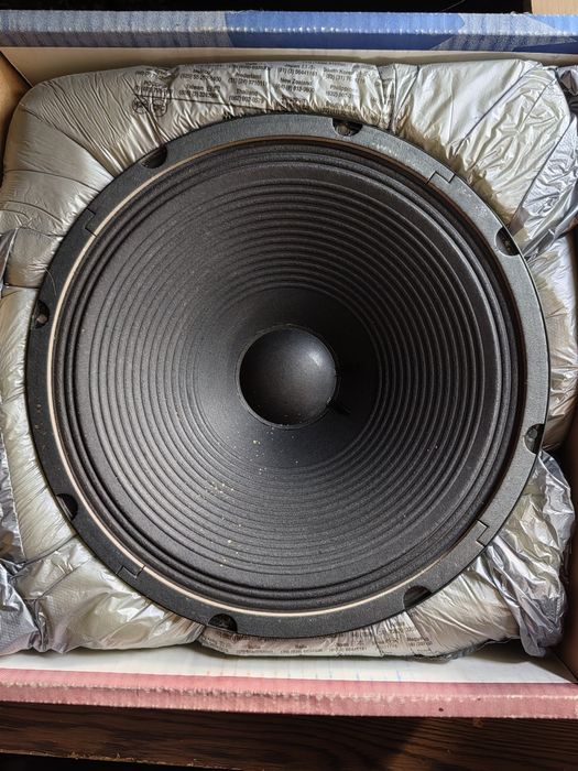 Гитарный динамик 12 дм.