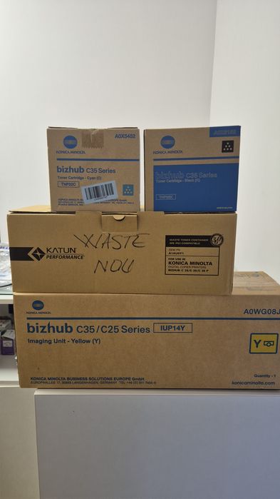Vând cartușe Konica - Minolta Bizhub C35  Noi
