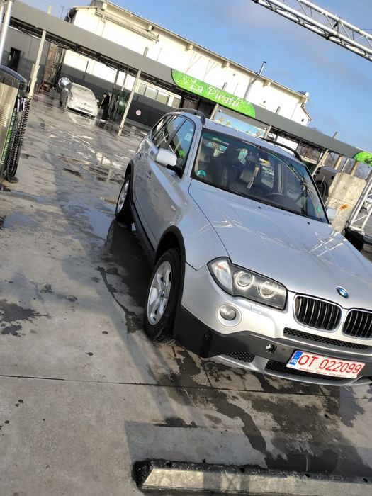 Vând schimb x3 an 2009