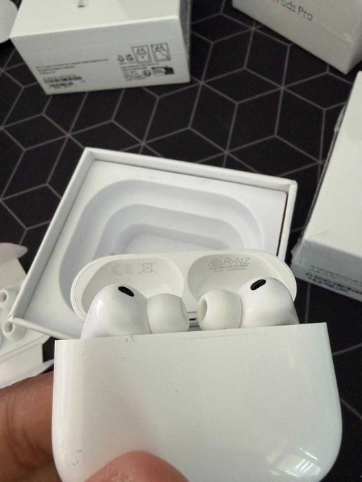 Casti Wireless AirPods Pro 3  | Noise Cancelling | Livrare Rapida