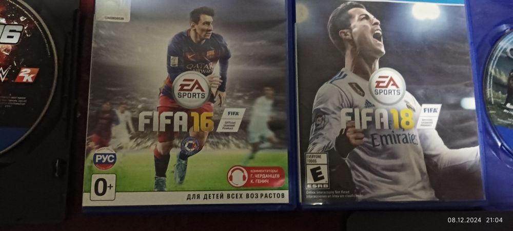 Playstation 4 обмен бор дисклари нархлари хархил 200минггача холати зу