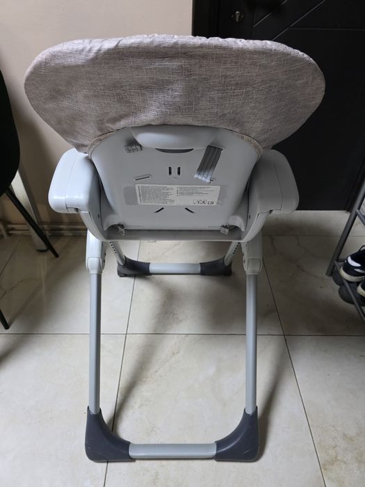 Scaunel de masa bebe Joie reglabil