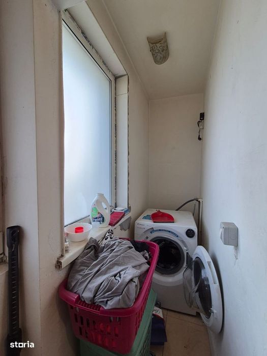 Gara- Parc 2 camere decomandat 46 mp. etaj 1, liber , gaze la usa,