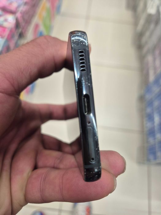 Продавам samsung  galaxy s22