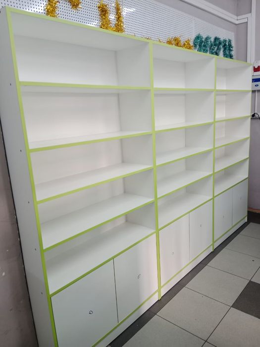 Ветрина для торговли новый