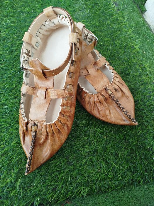 Цървули от естествена кожа