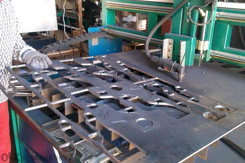 CNC Plasma 1600/3100, ЦНЦ ЦПУ машини от производител плазмено рязане