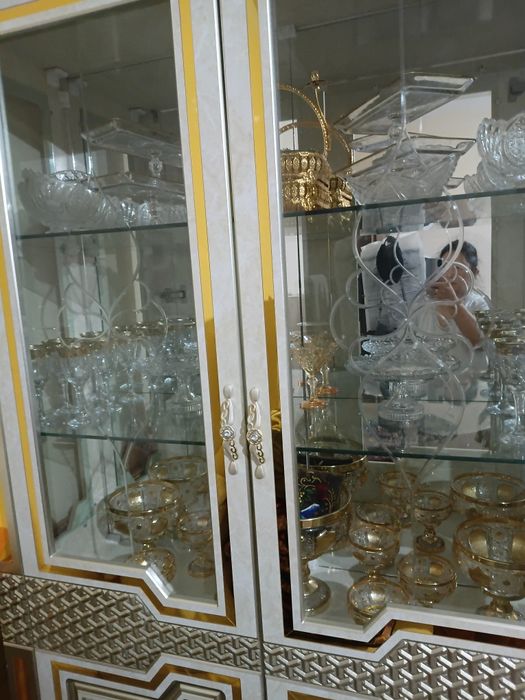 Стенка для красоты