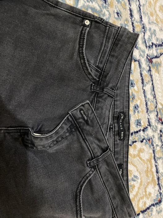 Женские джинсы