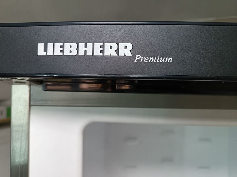 Неработещ хладилник Либхер Премиум