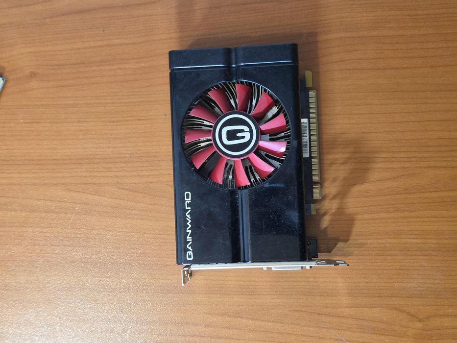 Gainward GTX 1050ti 4gb ddr5 128bit.