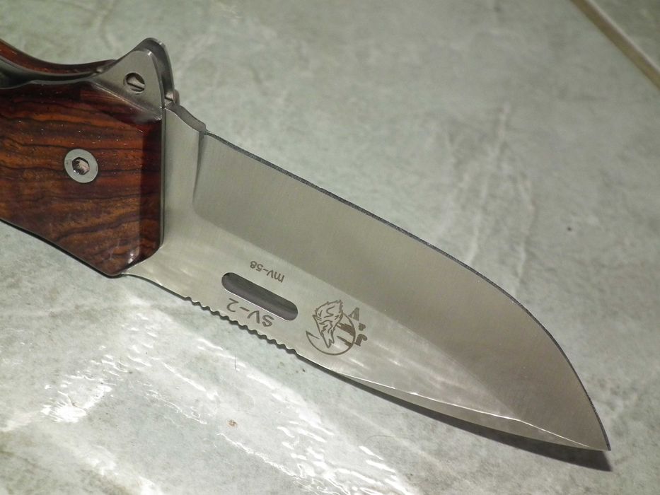 Briceag deosebit de masiv J&V Tactical SV2 otel MV-58 4mm. plásele cocobolo, nou , cutie, toc