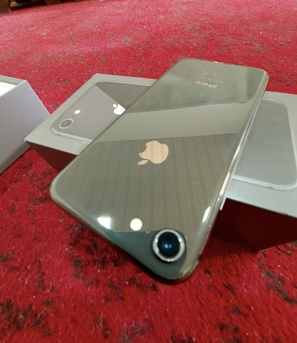 Obmen iphone 8 udeal holatda