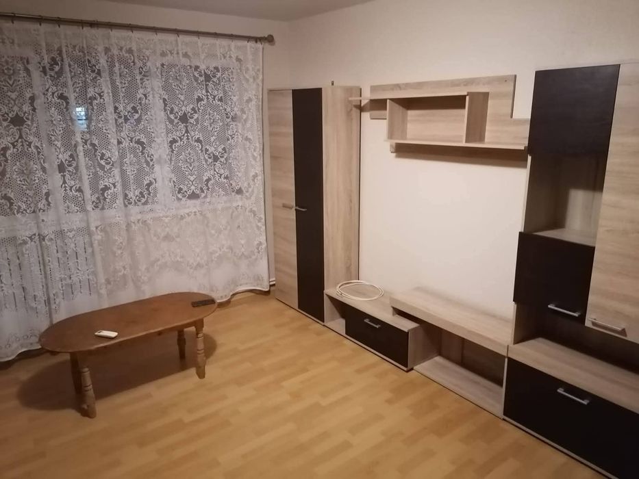 Apartament de închiriat