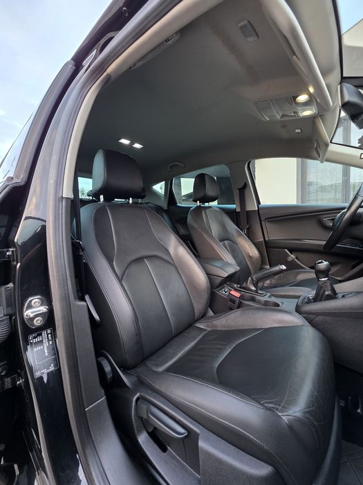 Seat Leon / Automotive / Piele / Led / Xenon