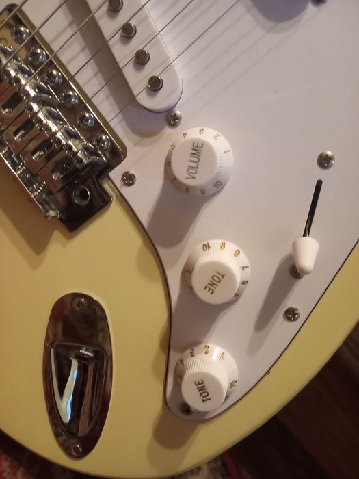 Clifton Electric Guitar