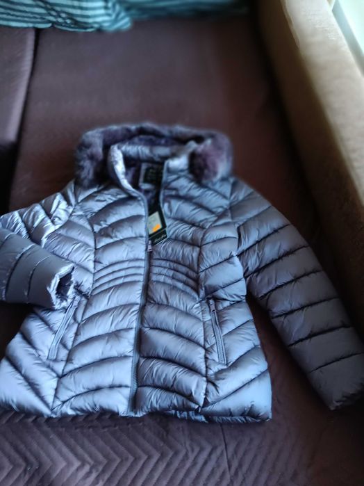 Дамско Яке -чисто ново