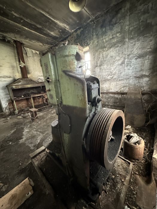 Продам молот кузнечный