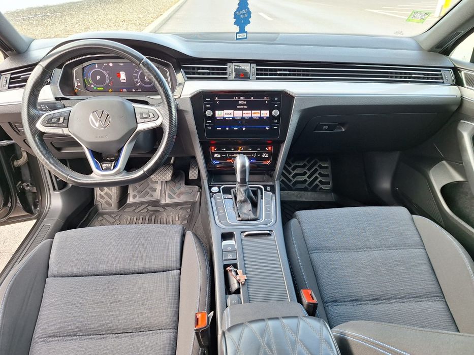 Volswgen Passat GTE Plug-in Hybrid 2021