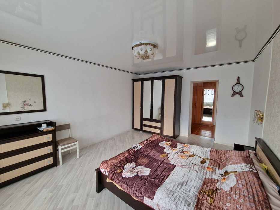 Продам 4-х комнатную квартиру