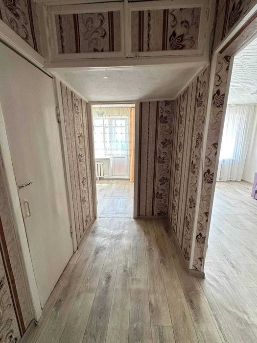 Продам 1 ком .ленинградку