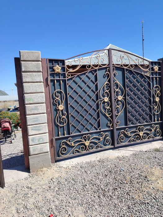 Времянка сатылады асада бәйтеректе