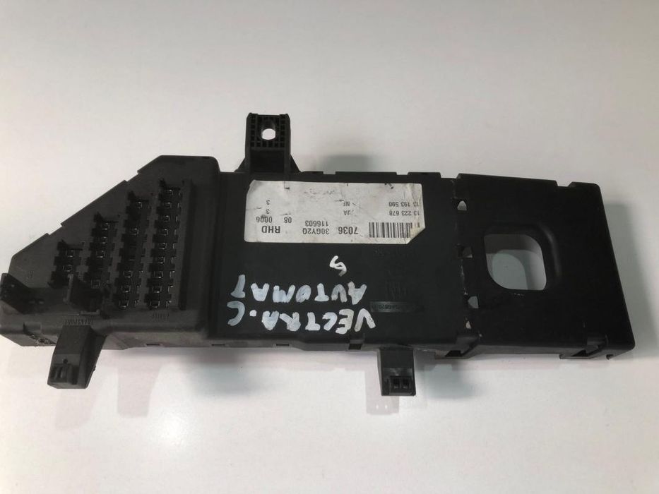 Panou / tablou sigurante Opel Vectra C 13223678