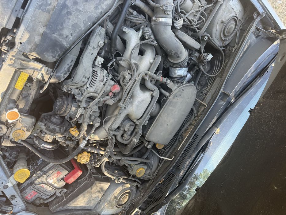 Subaru Legacy на части