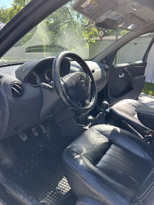 Dacia Duster 1,5 Tdi  Lauréate