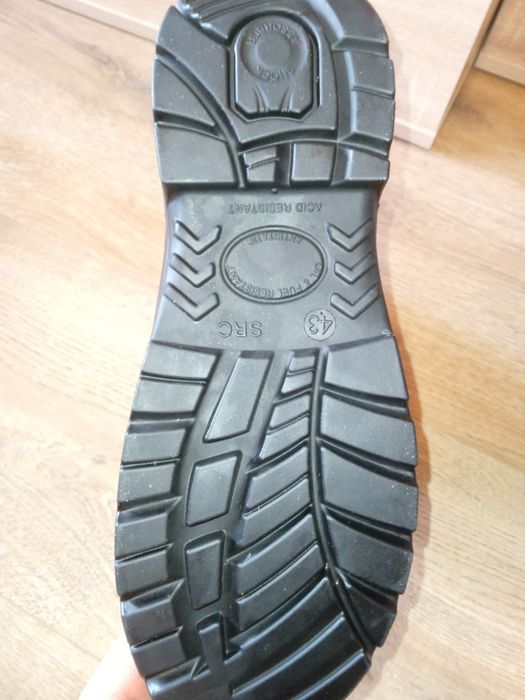 Кубинки от естествена кожа наТЕКС ПРОТЕКТ2000 СТ.ЗАГОРАномер44