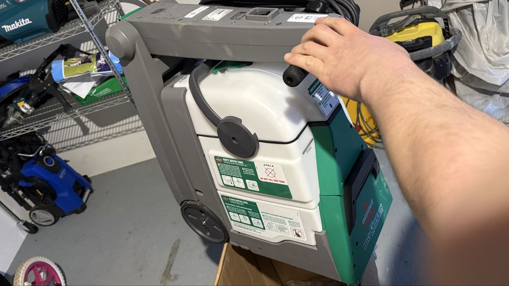 Aparat de spalat carpeta Bissel