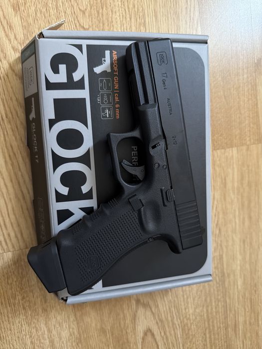 Glock 17 • Anunturi gratuite • OLX.ro