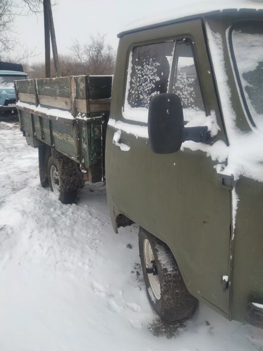 Продам УАЗ 3303 бортовой