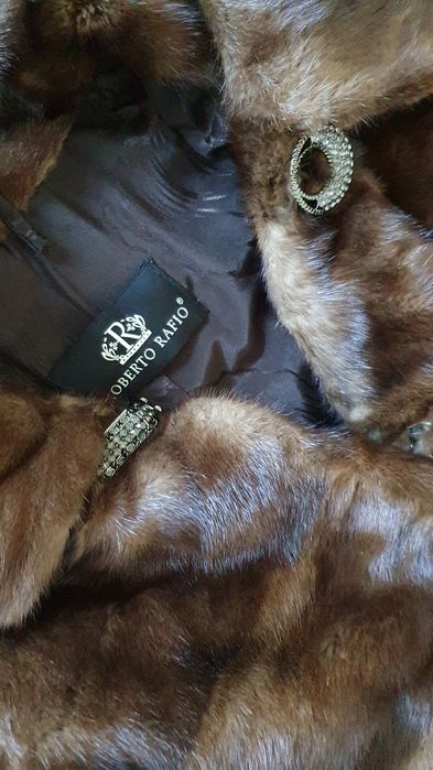 Красивая норковая шуба