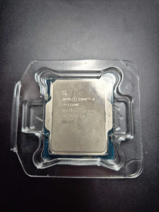 Processor i3-12100f+cooler original Intel
