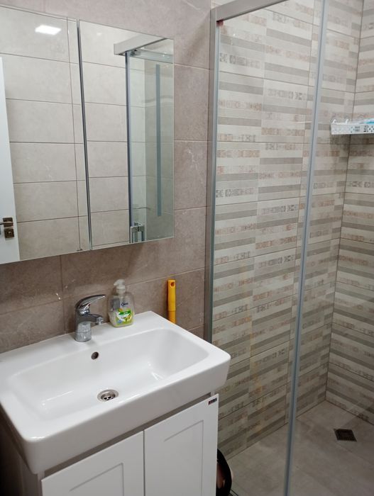 Дава се под наем Тристаен апартамент в Бургас, Изгрев - 85 кв.м за 816 € - Снимка #7