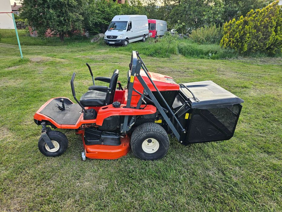Тракторна Косачка KUBOTA/DISEL. 0. Градус на завиване.  ПЕРФЕКТНА