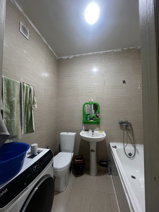 Choshtepa sergile 2xona sotiladi