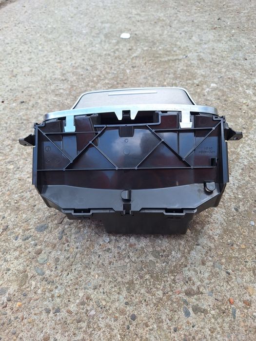 Compartiment sertar cu bricheta consola centrala mercedes  Glc X 253 C253