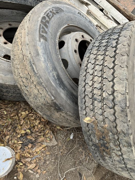 Шины 295/80/22.5