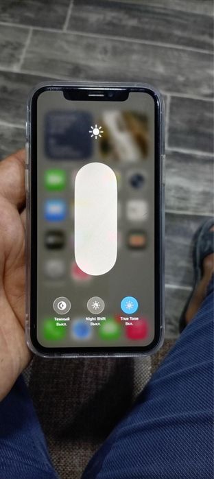 Ali1jon1_iphone 11 pro