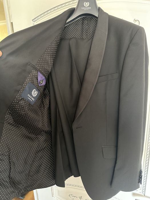 Новый смокинг из Европы