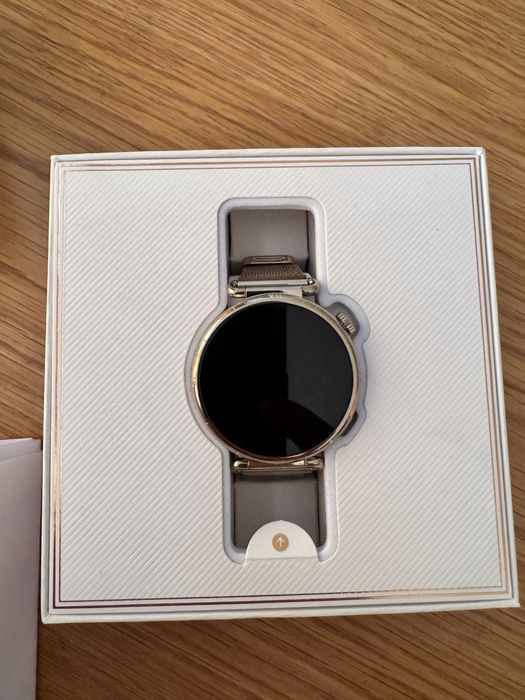 Smartwatch Huawei Watch GT 6, 41MM, Gold Stainless Steel Case, Gold Milanese Strap