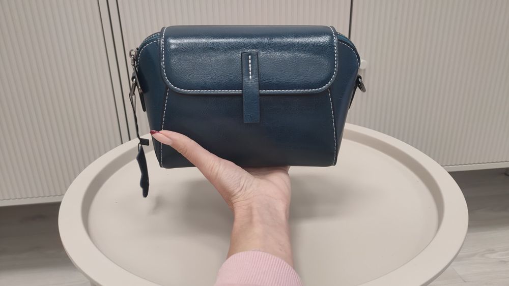 Кросбоди чанта естествена кожа бяла, кафява, синя